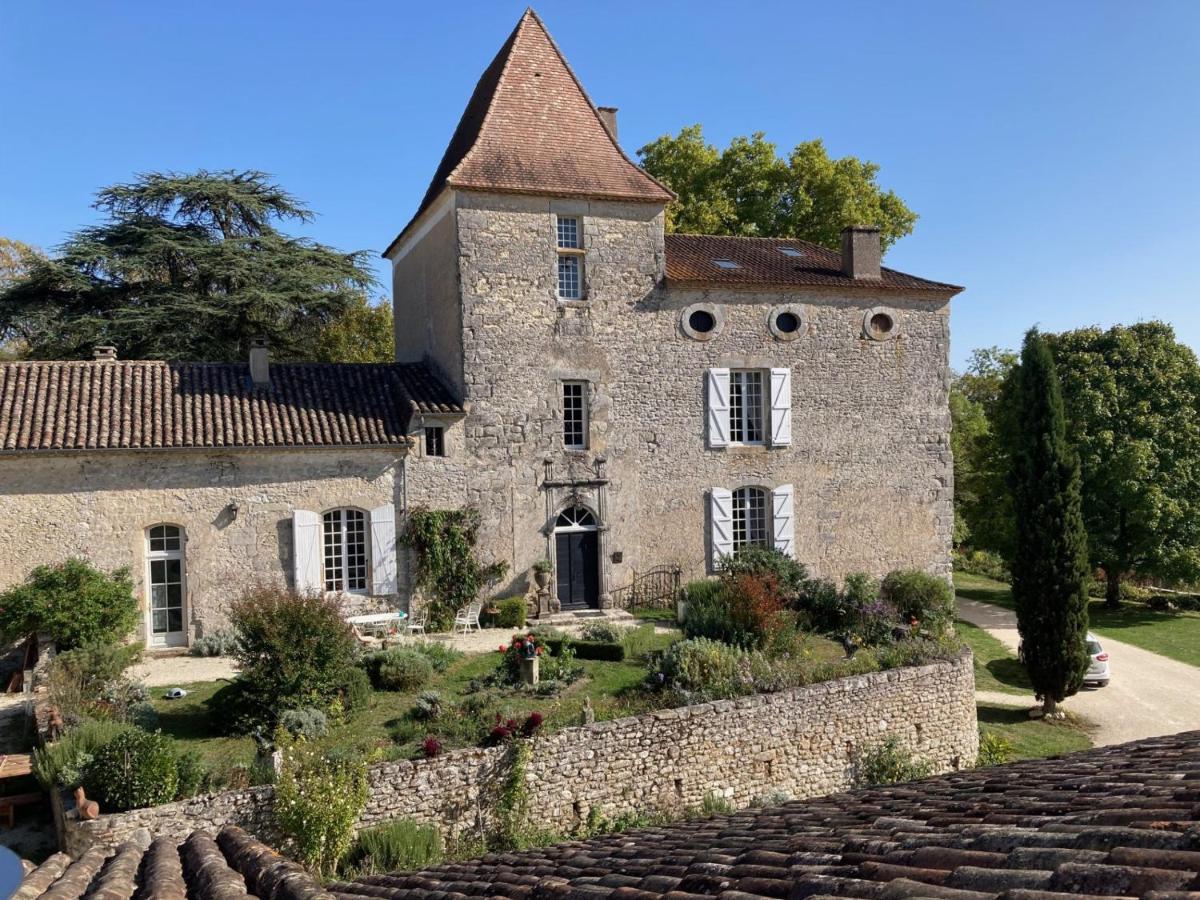 Chateau Barayre - Beautiful 12Th Century Castle With Pool And Large Garden Laussou Exterior photo